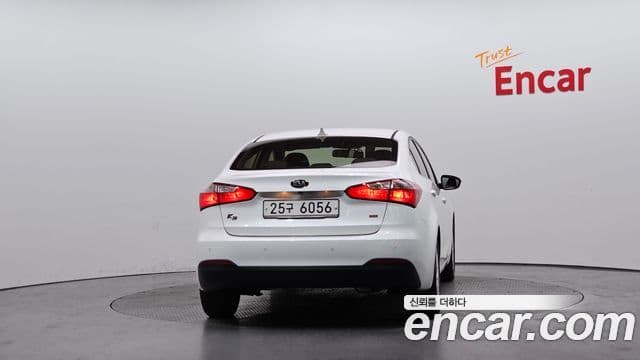 Kia K3 Trendy, 2013 4