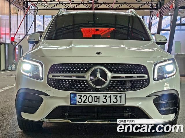 Mercedes-Benz GLB-класс X247 GLB220
